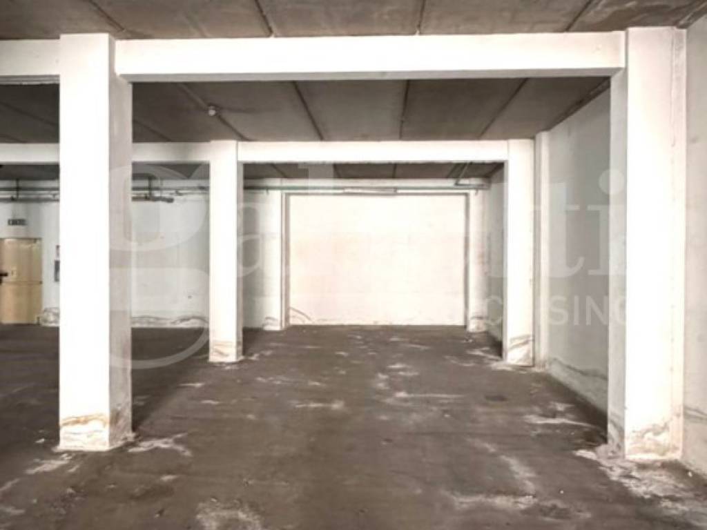 Box / garage a Cagliari in Via Peretti - Foto 4