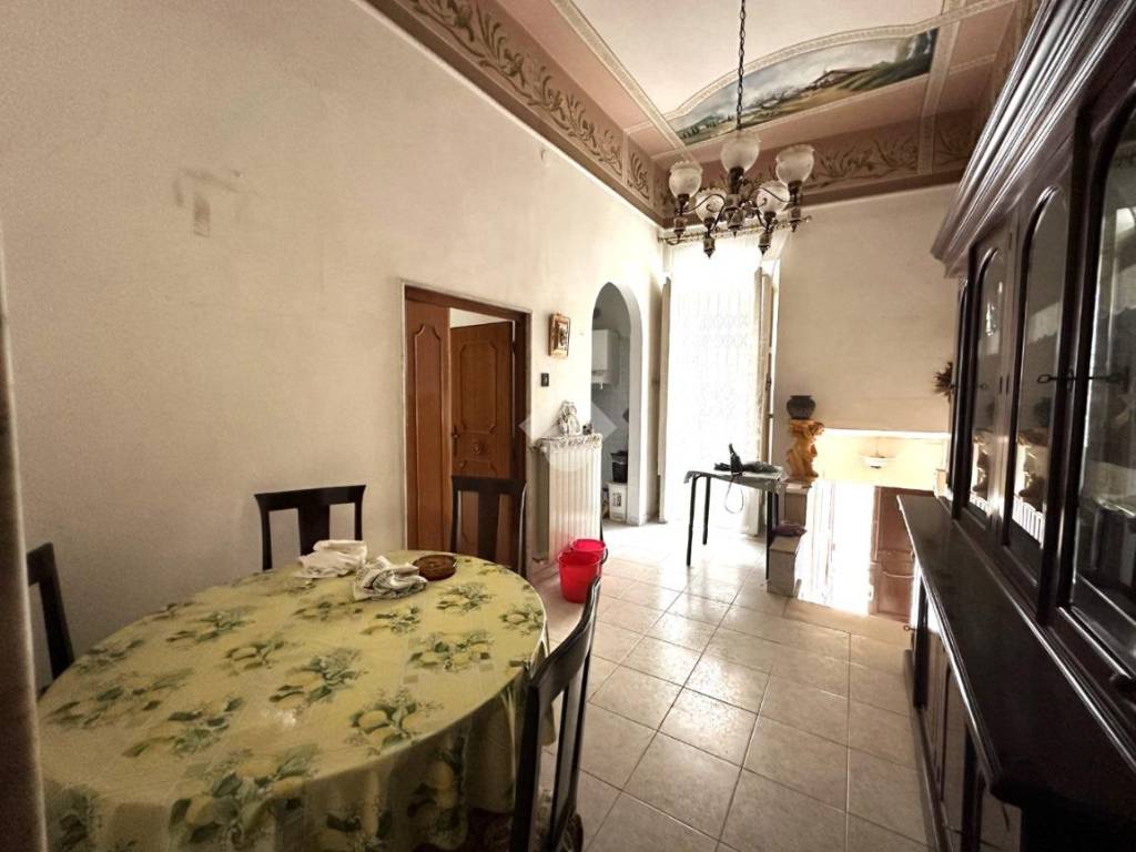 Casa indipendente a Canosa di puglia in Via Lucano, 5 - Foto 4