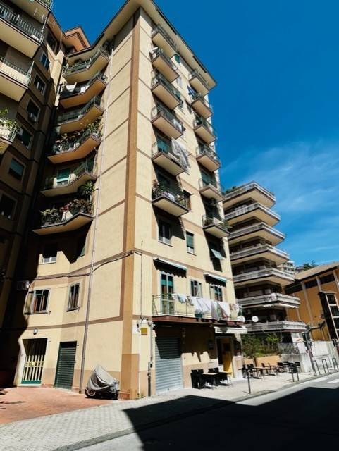 Appartamento a Salerno in Via Valerio Laspro, 32 - Foto 4