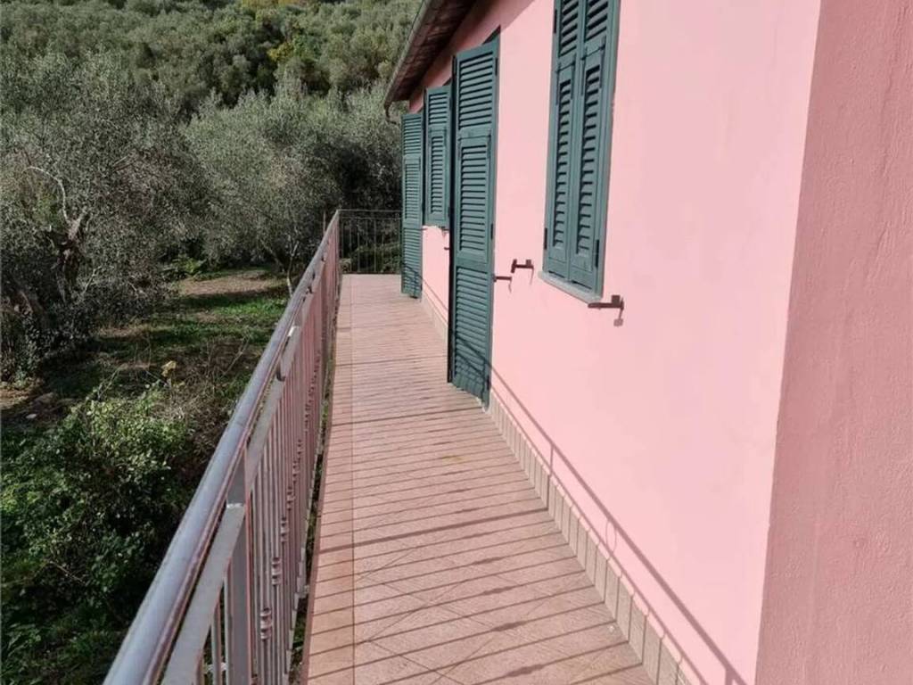 Villa a Imperia in Via Fanny Roncati Carli, 1 - Foto 3