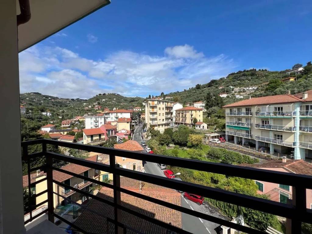 Appartamento a Imperia in Via Diano Calderina, 1 - Foto 2