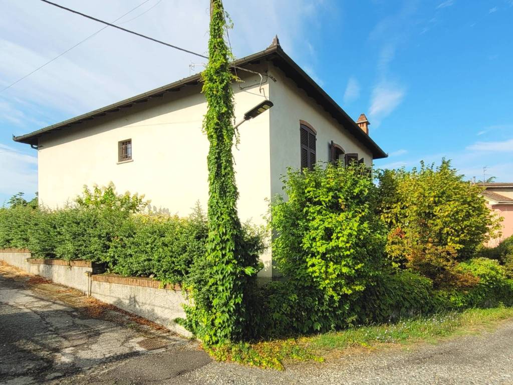 Villa a Lerma in Via 25 Aprile - Foto 2