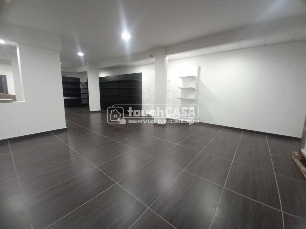 Immobile a Aversa in Viale John Fitzgerald Kennedy - Foto 2