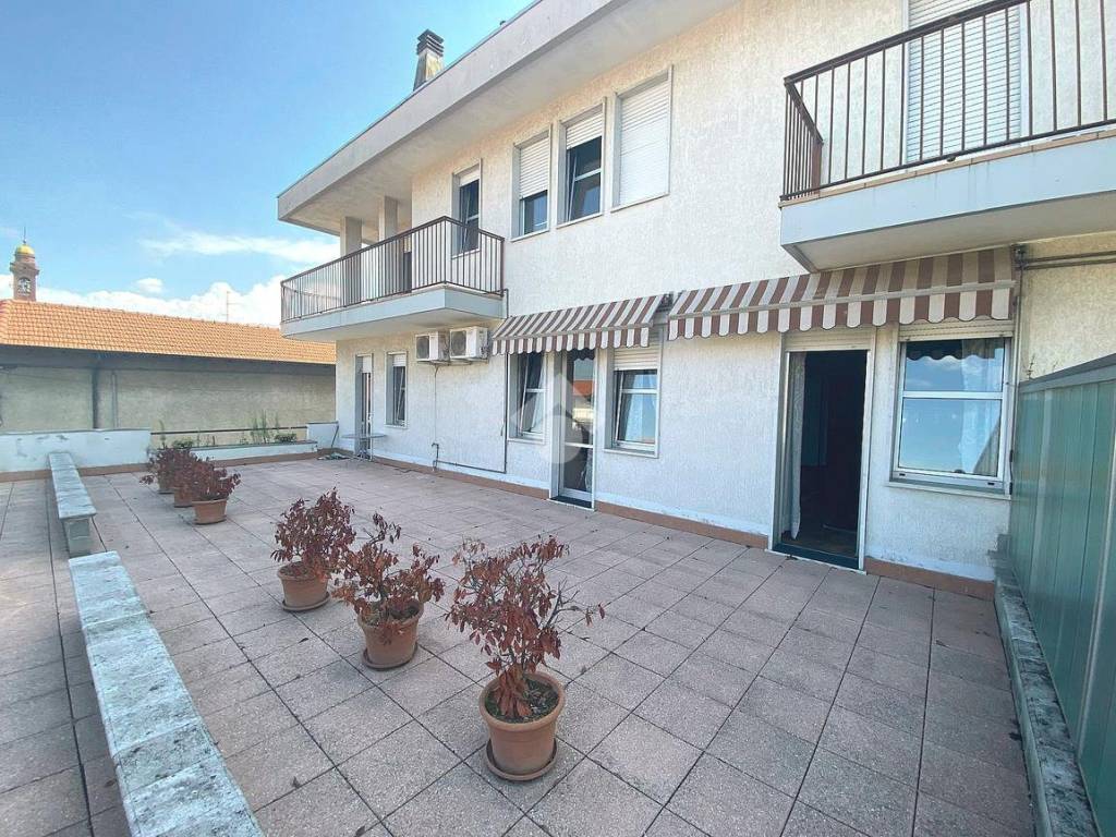 Appartamento a Samarate in Via S. Rocco, 2 - Foto 2