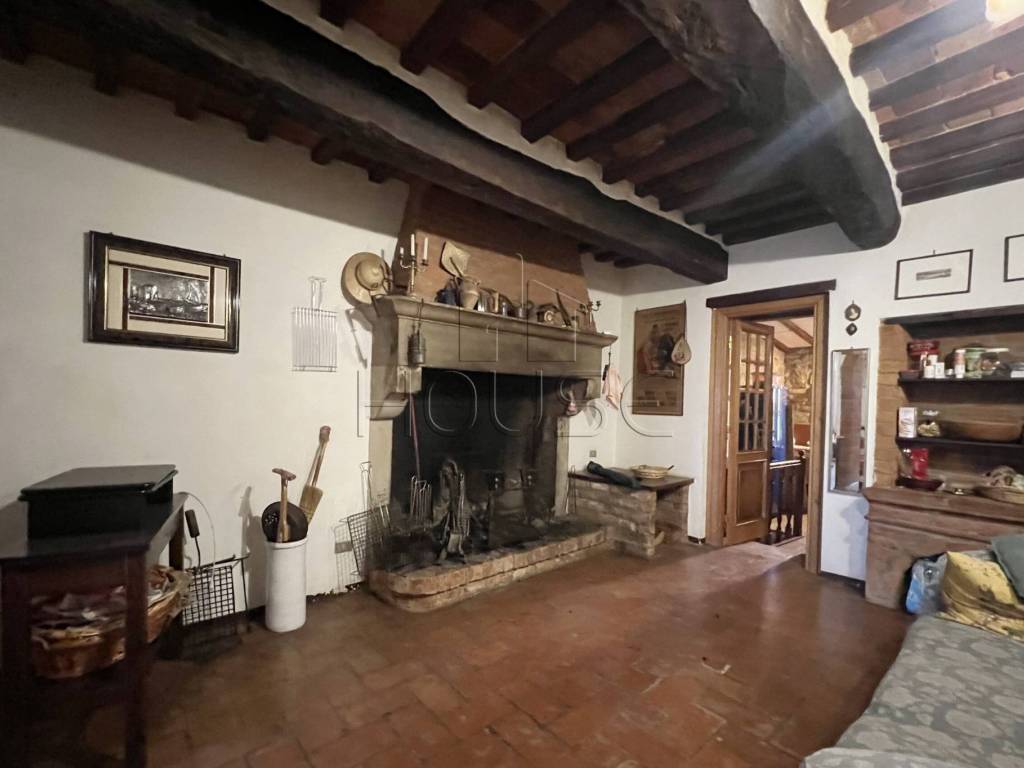 Appartamento a Umbertide in strada regionale 416 del Niccone - Foto 3