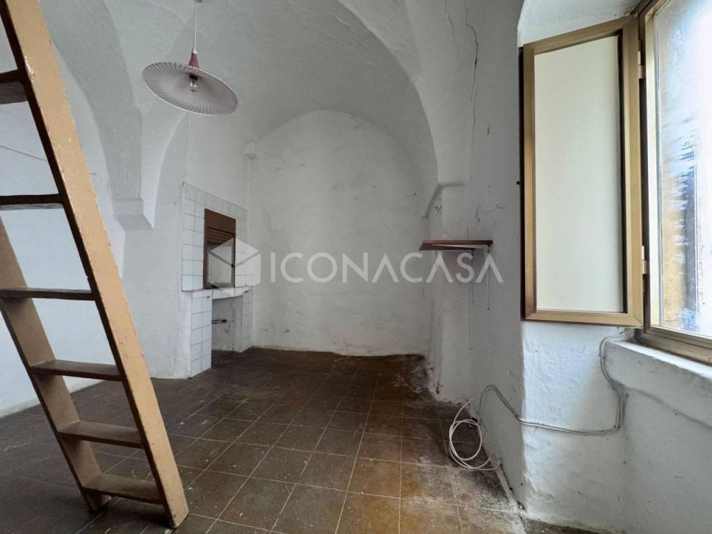 Casa indipendente a Ostuni in Via Alfonso Giovine - Foto 2