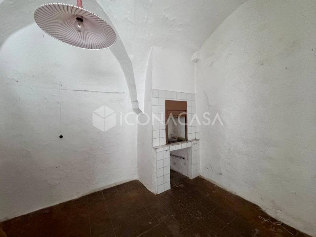 Casa indipendente a Ostuni in Via Alfonso Giovine - Foto 4