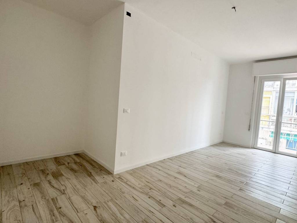 Appartamento a Albenga in Via Zara - Foto 3