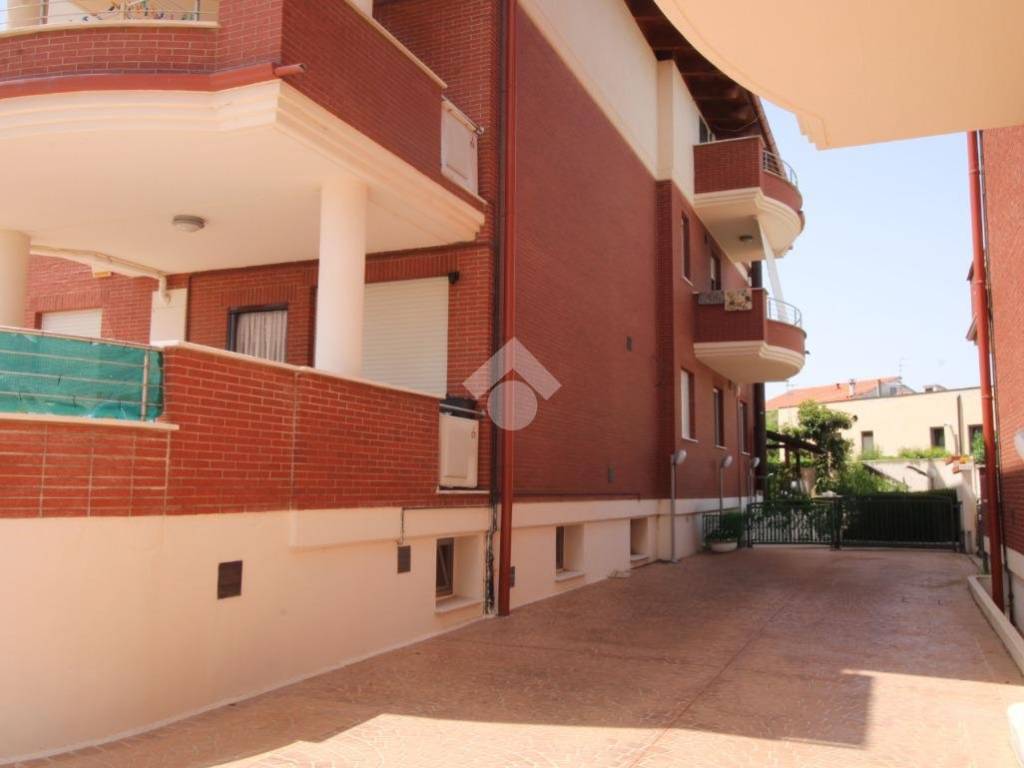 Appartamento a Ortona in Strada Provinciale S. Tommaso - Foto 2