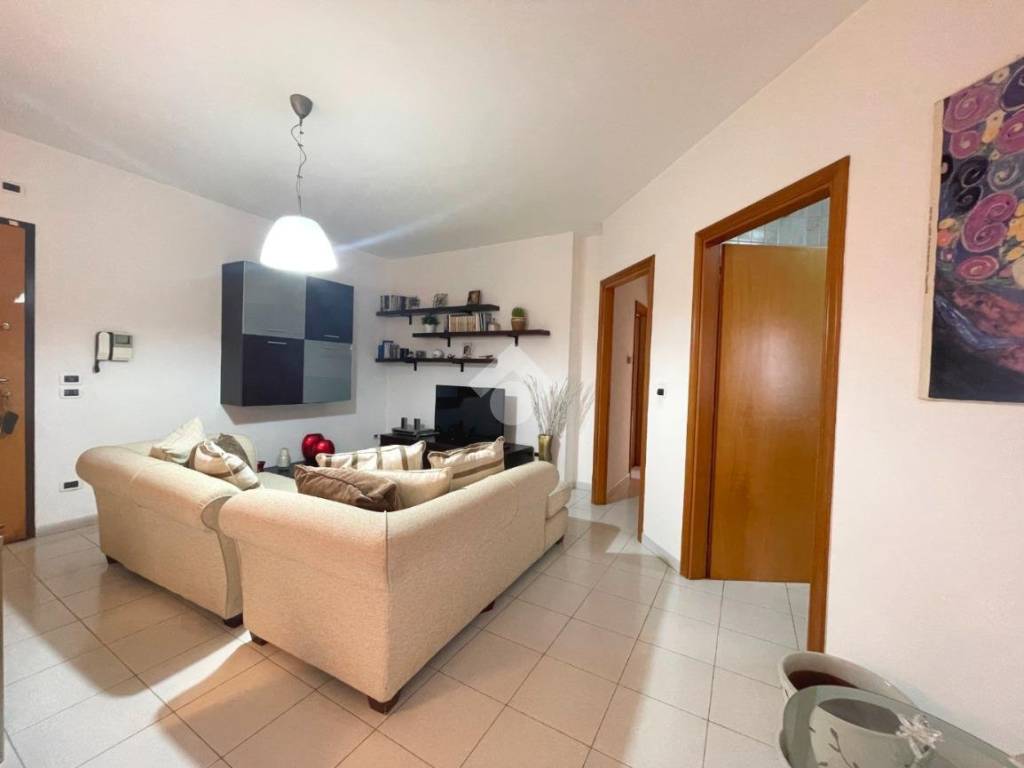 Appartamento a Canosa di puglia in Via Savino di Bari, 36 - Foto 4