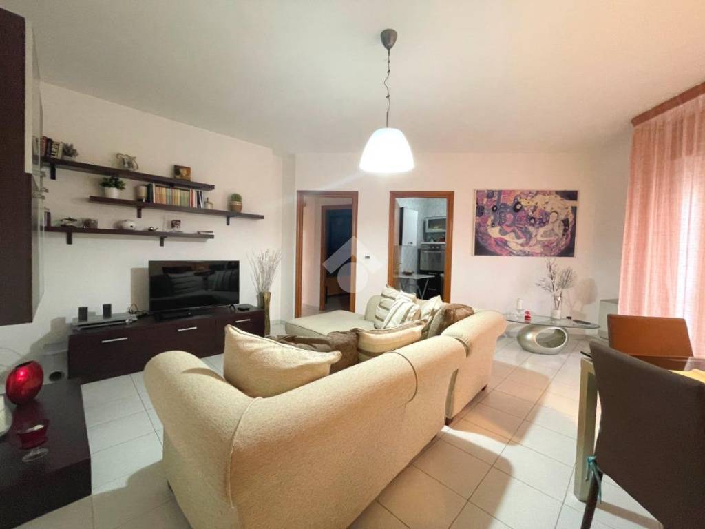 Appartamento a Canosa di puglia in Via Savino di Bari, 36 - Foto 5