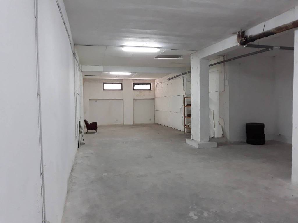 Box / garage a Trani in Via Giustina Rocca - Foto 3