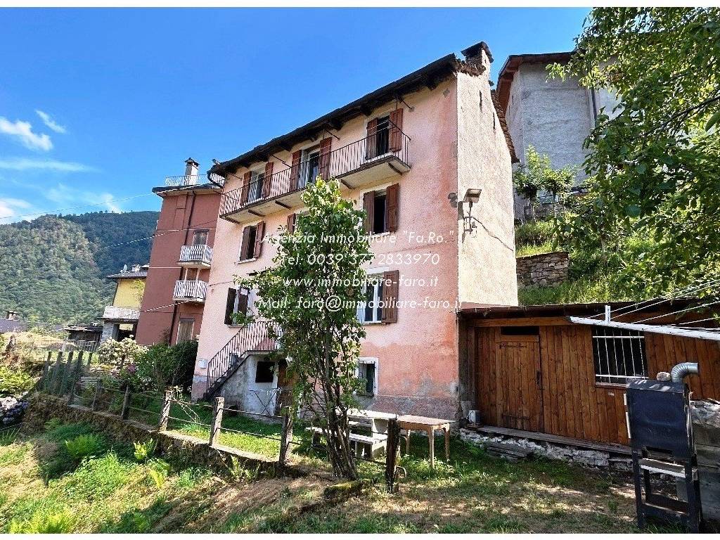 Casa indipendente a Gurro in Via Aldo Moro, 35 - Foto 2