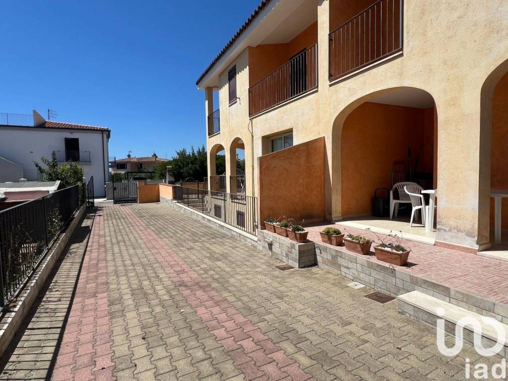 Appartamento a Orosei in Via Giacomo Vardeu - Foto 3