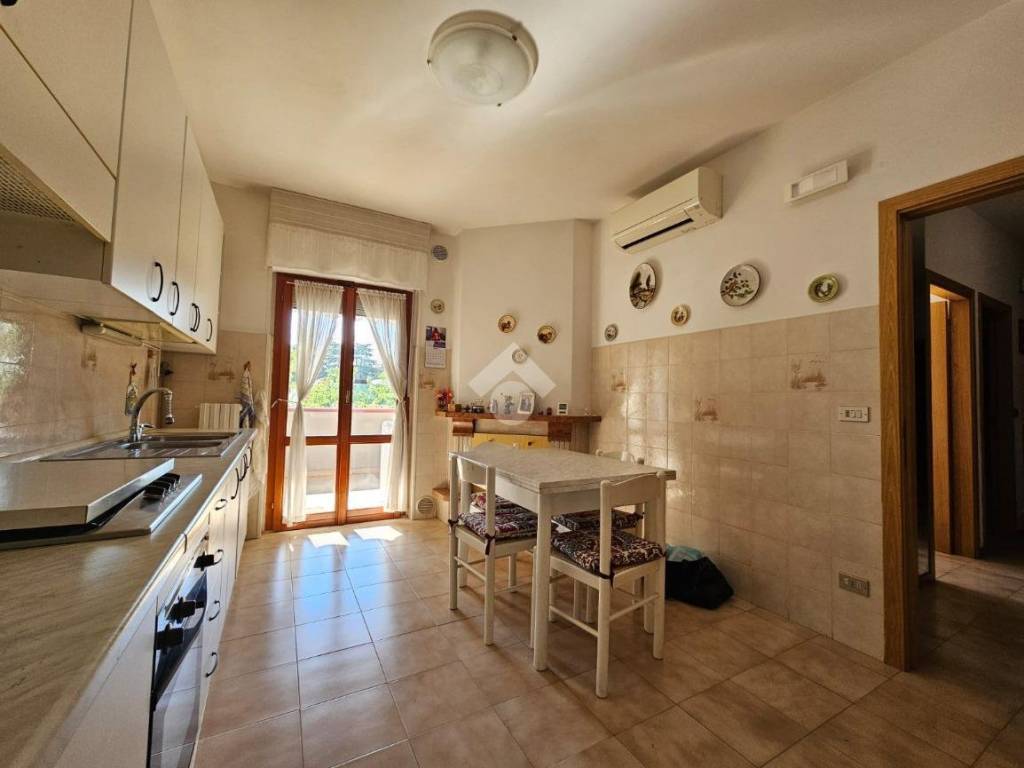 Appartamento a Ascoli piceno in Via dei Lillà, 4 - Foto 4
