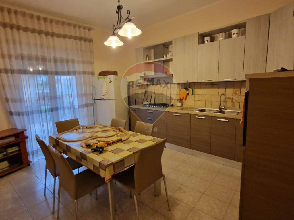 Appartamento a Francavilla di sicilia in via regina Mergherita, 121 - Foto 3