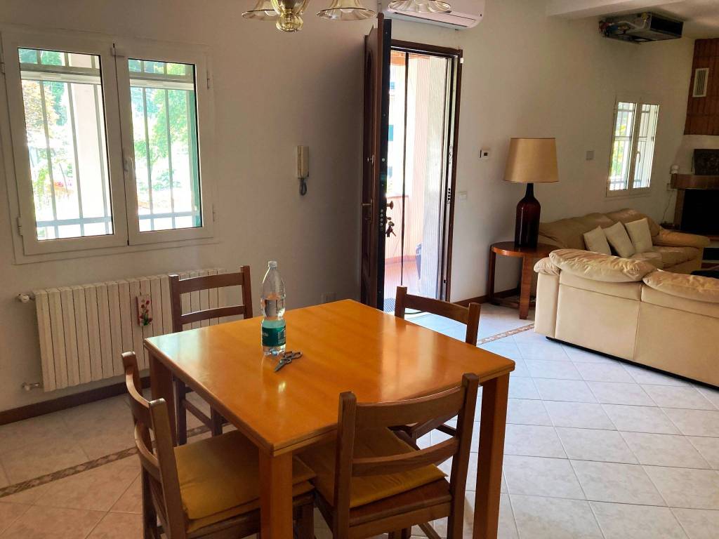 Villa a Albissola marina in Via Filippo Gentile, 75 - Foto 2