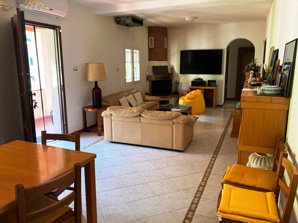 Villa a Albissola marina in Via Filippo Gentile, 75 - Foto 3