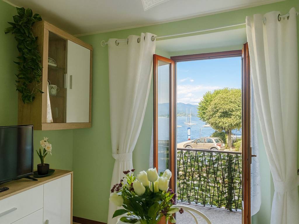 Appartamento a Lesa in Via C. Pizzi, 1 - Foto 4