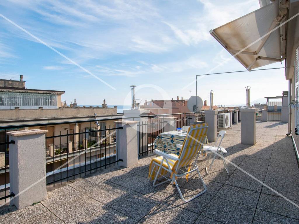 Attico / mansarda a Loano in Corso Europa, 4 - Foto 2