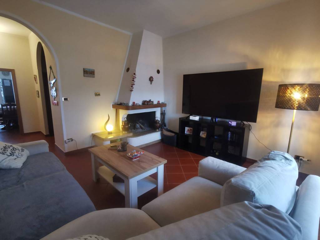 Appartamento a Prato in Via Montalese - Foto 2