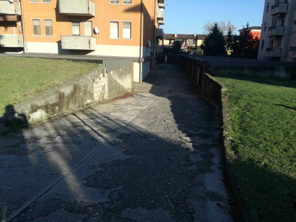 Box / garage a Casalpusterlengo in Via Donatello - Foto 3