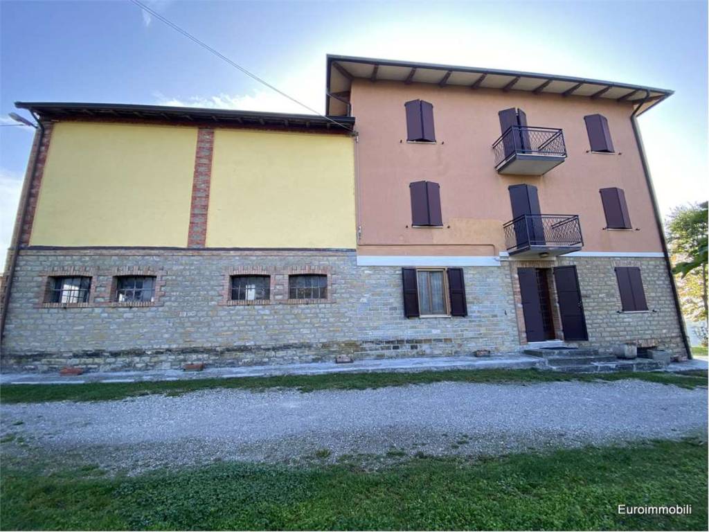 Rustico / casale a Neviano degli arduini in sp 41 - Foto 2