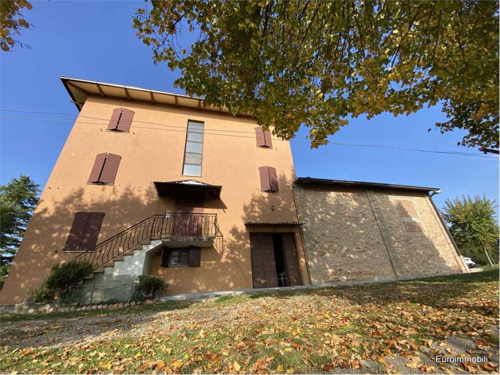 Rustico / casale a Neviano degli arduini in sp 41 - Foto 4