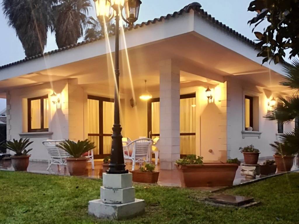 Villa a Ragusa in Via delle Ondine - Foto 2