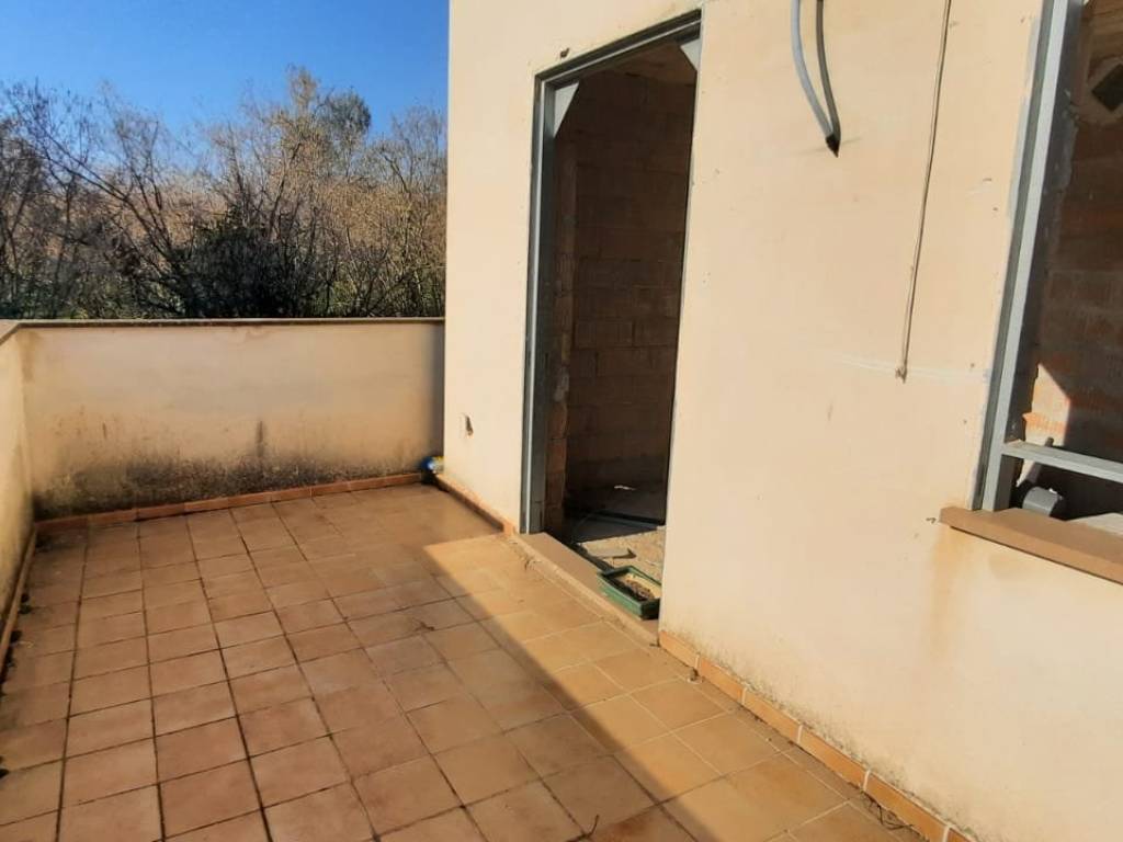 Villa a Ronciglione in Via Nilde Iotti - Foto 3