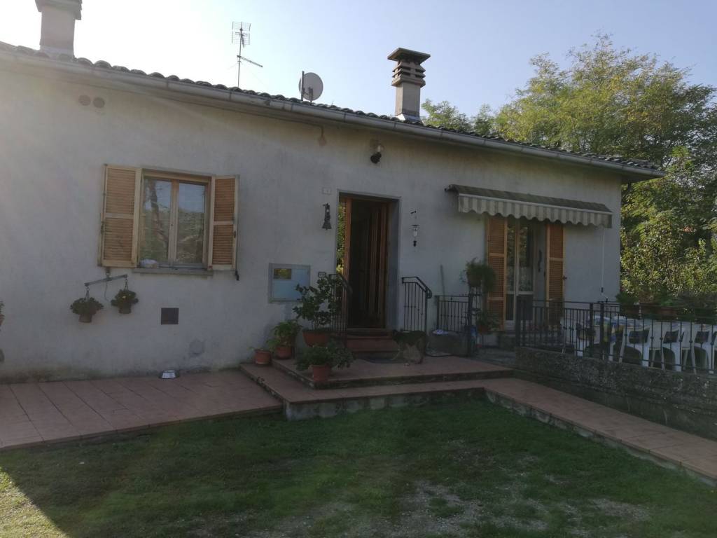 Villa a Fermignano in Via michelangelo buonarroti - Foto 3