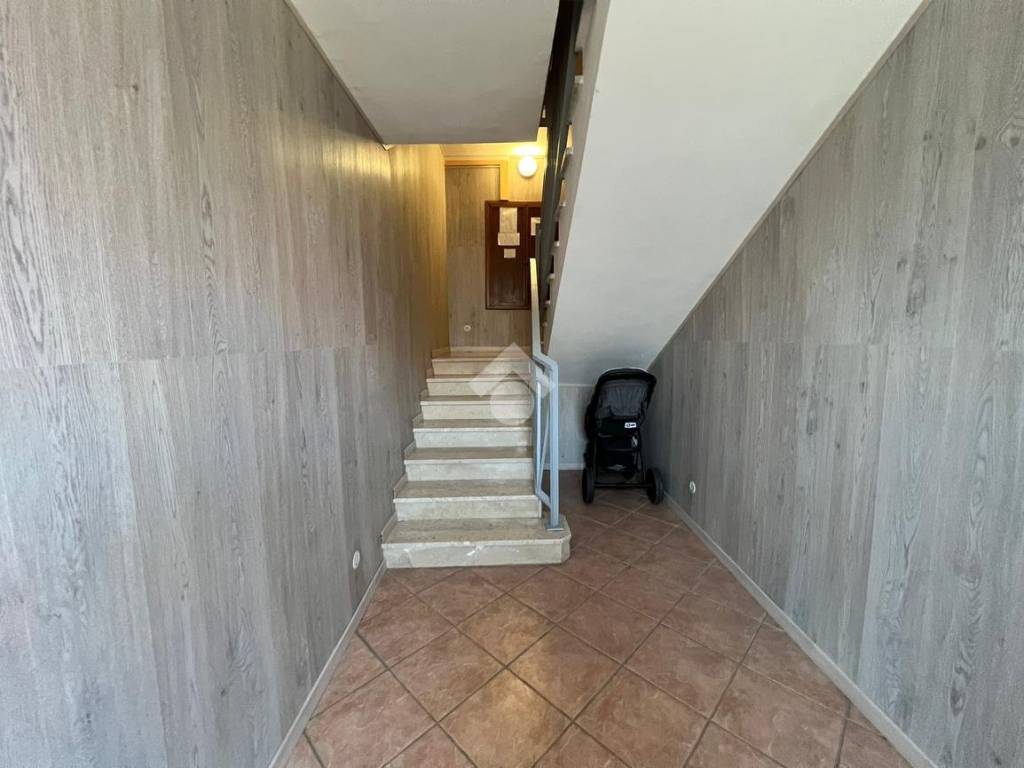 Appartamento a Castelnuovo don bosco in Piazza Dante - Foto 5