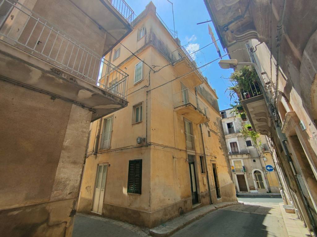 Casa indipendente a Ragusa in Via Martorana, 30 - Foto 2