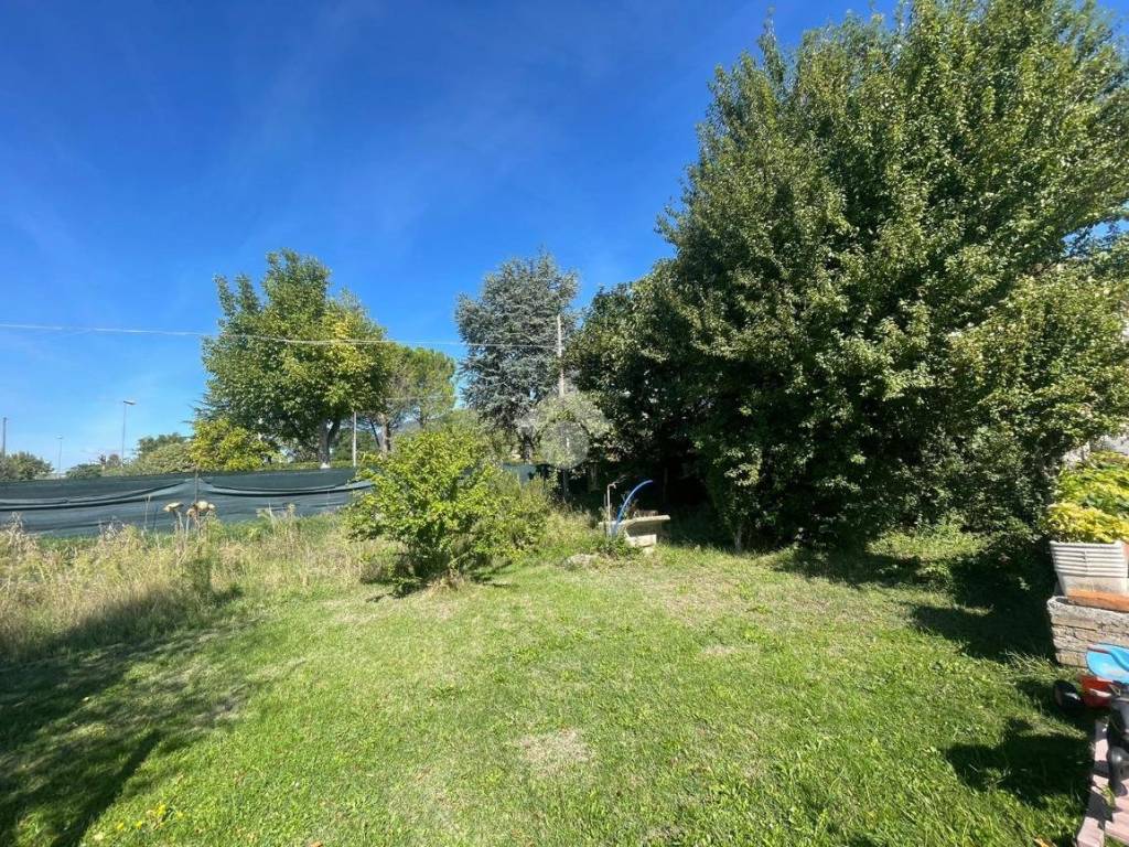 Terreno a Gubbio in VIA DELL'ARBORETO - Foto 3