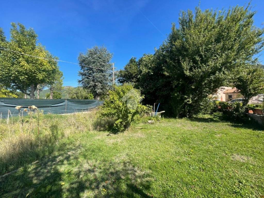 Terreno a Gubbio in VIA DELL'ARBORETO - Foto 4