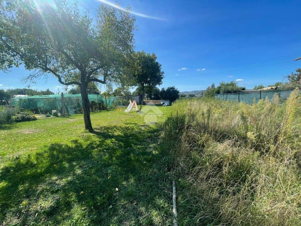 Terreno a Gubbio in VIA DELL'ARBORETO - Foto 5