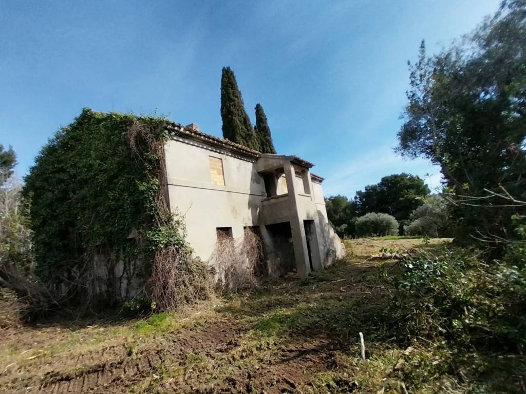 Rustico / casale a Civitanova marche in Strada Provinciale Civitanova Marche Fontespina, 19 - Foto 2