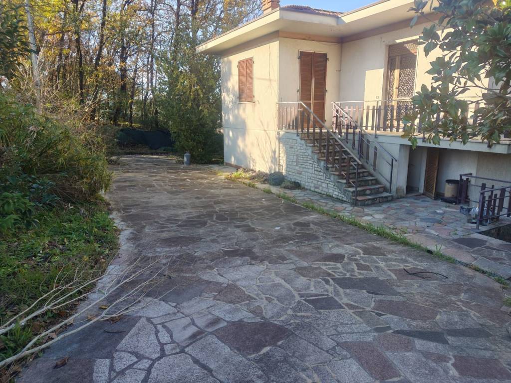Villa a Castelnuovo magra in Via degli Ulivi - Foto 2