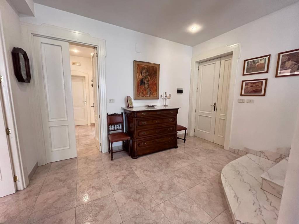 Appartamento a Francavilla fontana in Via San Francesco d'Assisi, 96 - Foto 2