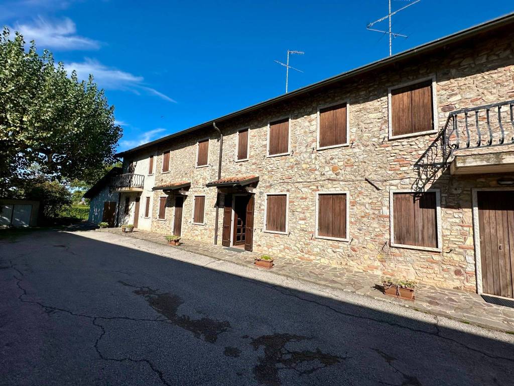 Rustico / casale a Sirmione in Via Chiodi , 10 - Foto 1