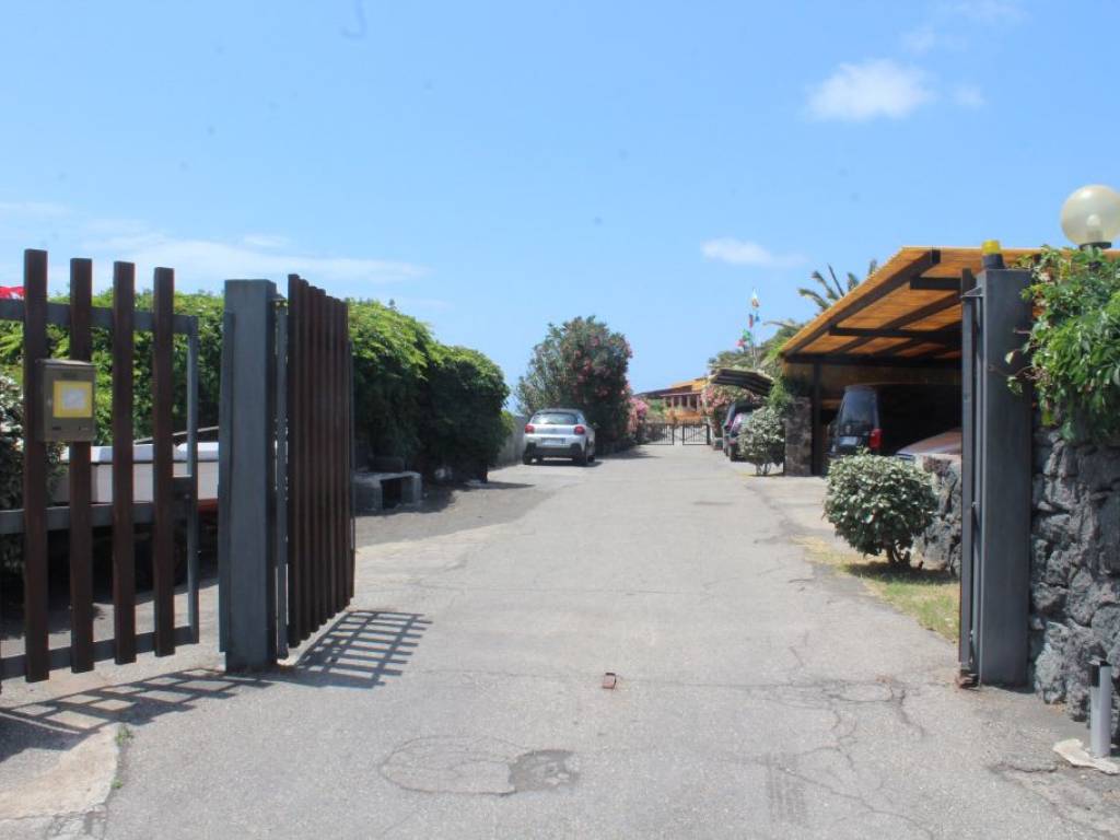 Appartamento a Lipari in Strada Comunale Porto Ponente - Foto 3