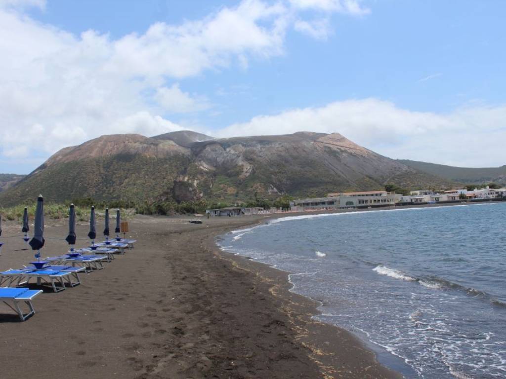 Appartamento a Lipari in Strada Comunale Porto Ponente - Foto 4