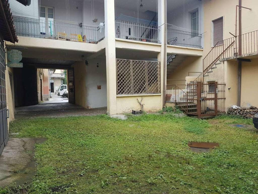 Immobile a Carnago in piazza Armando Diaz 16 - Foto 3