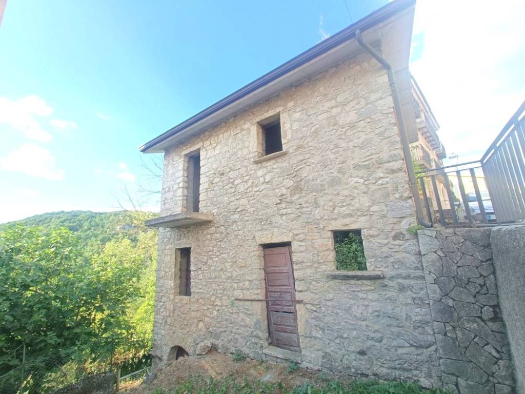 Casa indipendente a Carpinone in via roma 63 - Foto 4