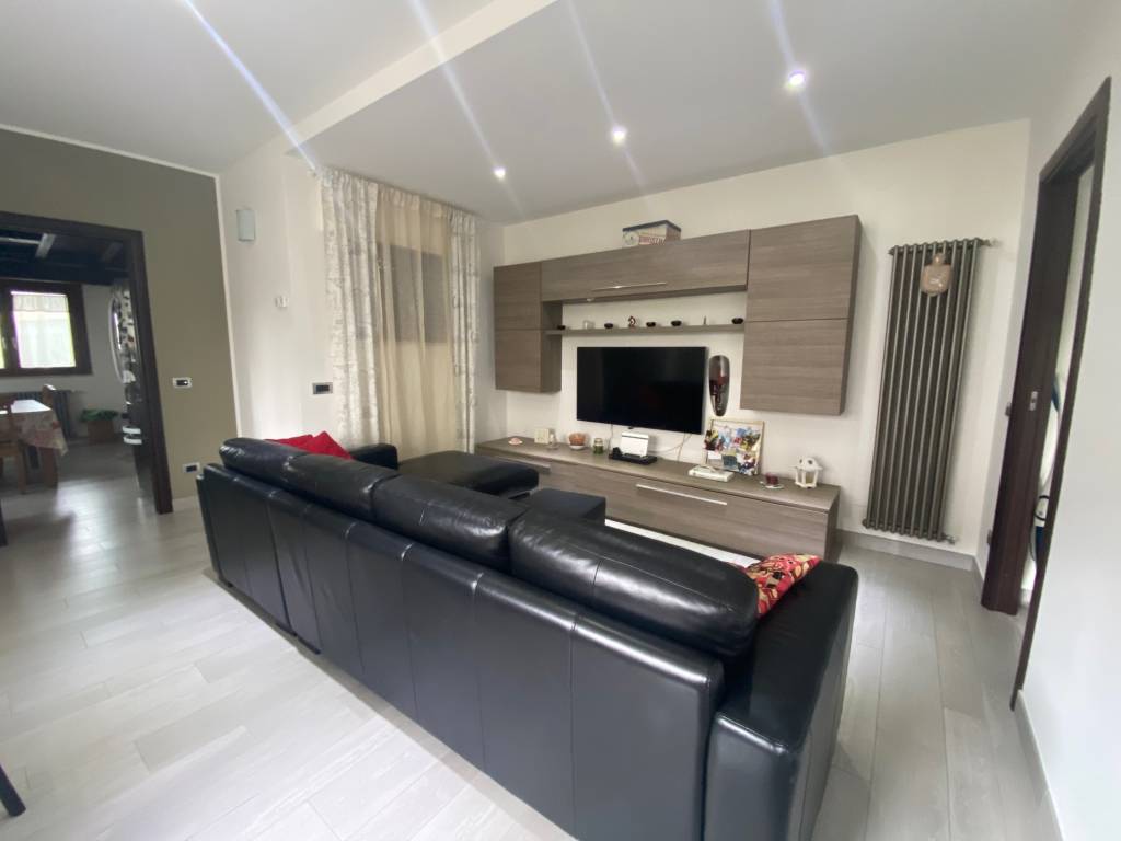 Appartamento a Sabaudia in Via Germania, 19 - Foto 2