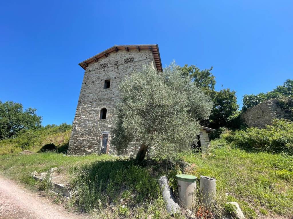 Rustico / casale a Gubbio in Località Colpalombo - Foto 2