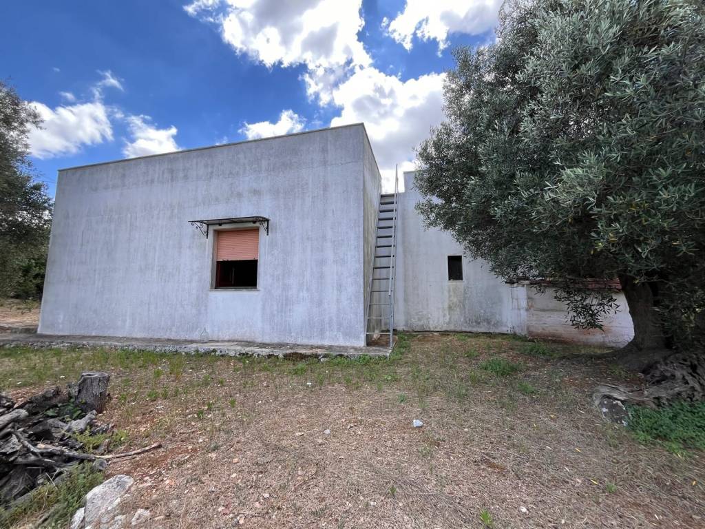 Villa a Ceglie messapica in SP22 - Foto 4