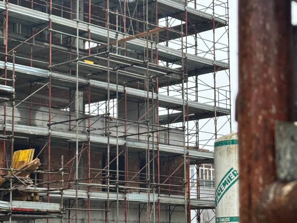 Appartamento a Campi bisenzio in Via della Crescia - Foto 2