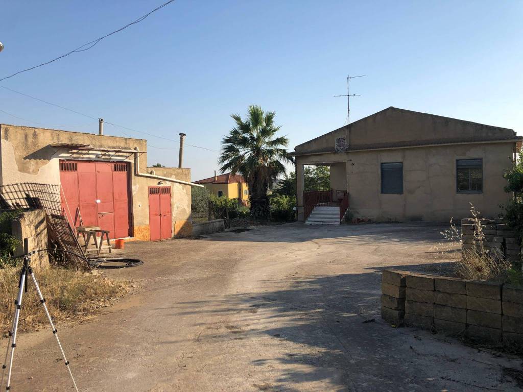 Villa a Canicattì in Strada Statale delle Solfare - Foto 3