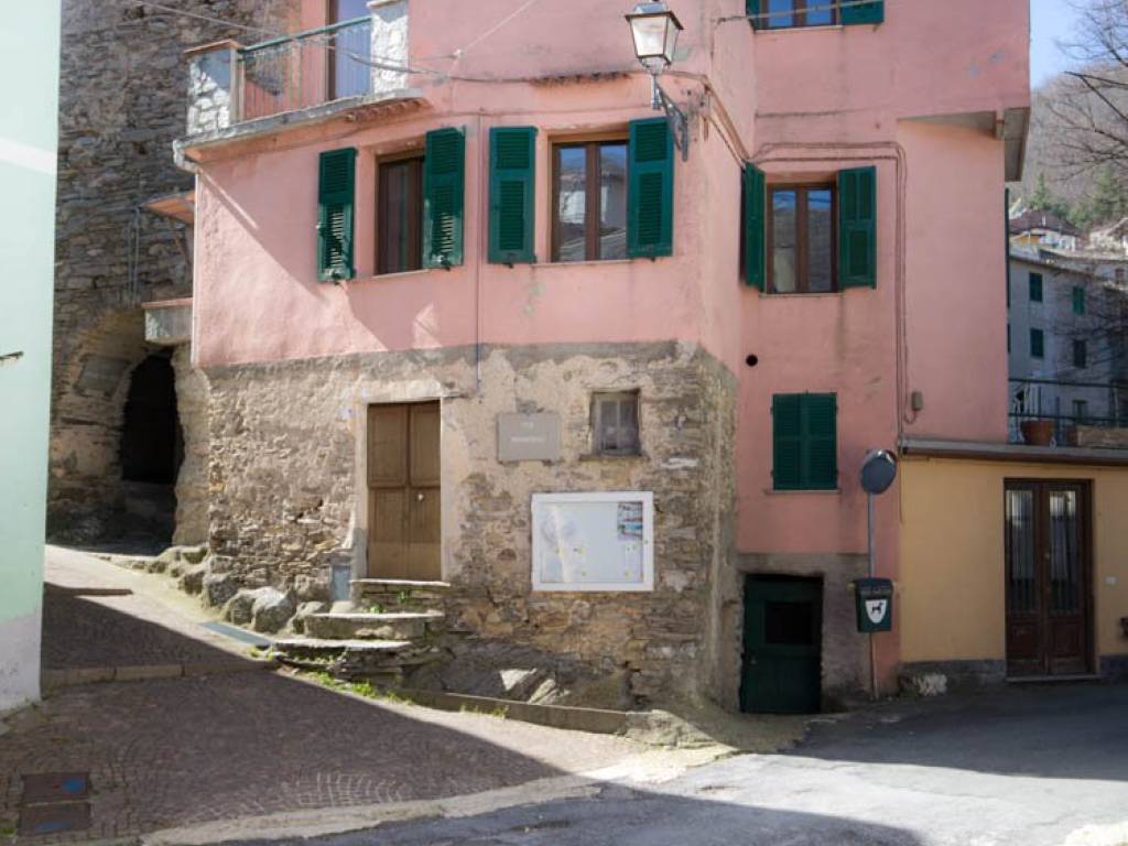 Rustico / casale a Montalto carpasio in Via San Carlo - Foto 2